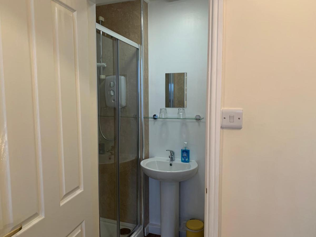 Wentworth Guesthouse Whitby Bagian luar foto